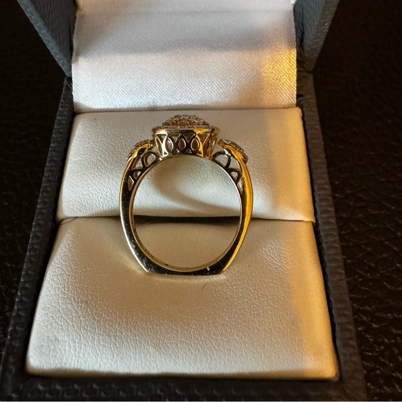 Round Natural Yellow and White Diamond 10K Gold Ring. 0.53 CTW. Size 6. - Picture 3 of 4